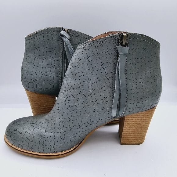 Fossil Leather Ankle Boots Blue-ish Teal - Picture 3 of 15